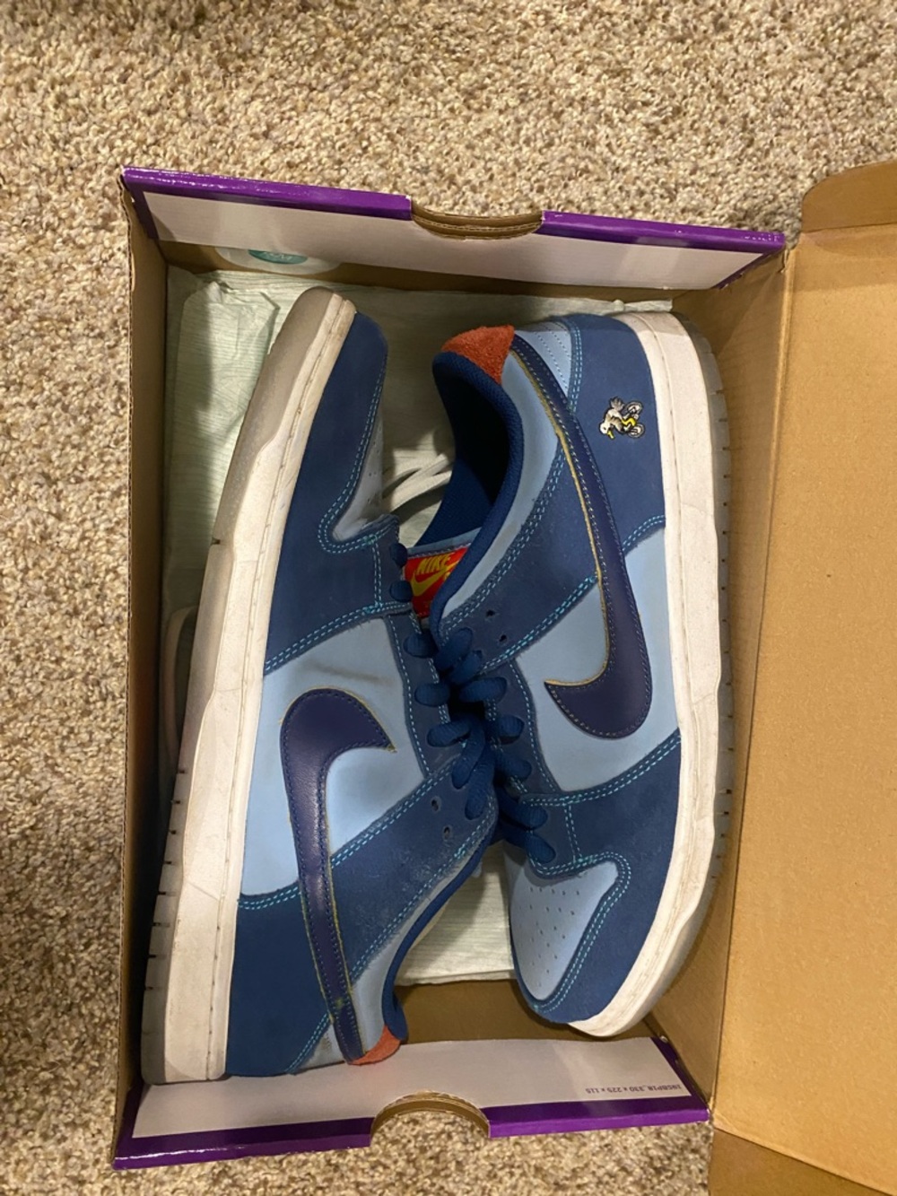 Men Nike ‘why so sad’ sb low top dunks no creases, tons of life